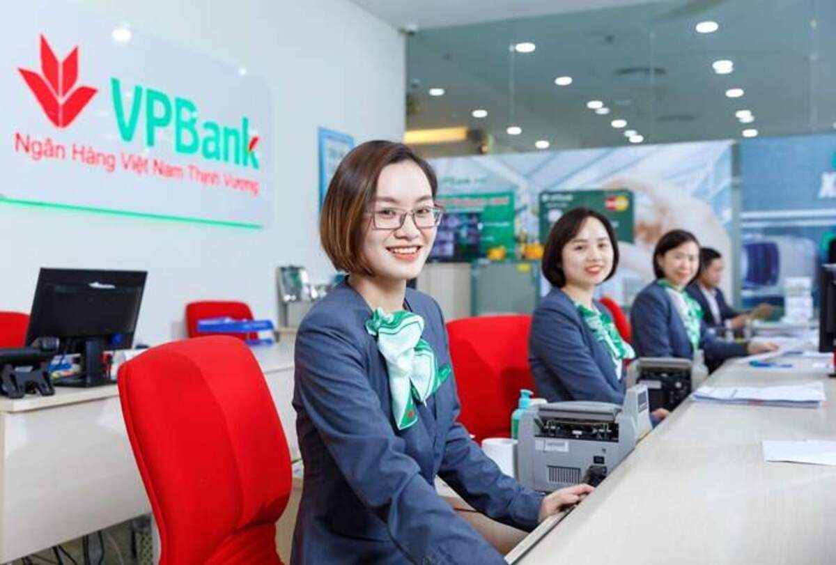 Hãy đến chi nhánh Ngân hàng VPBank gần nhất để được hỗ trợ