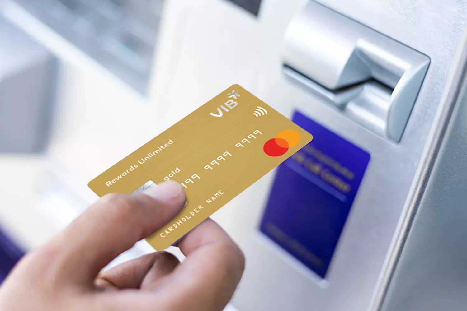 Hãy đảm bảo thanh toán dư nợ thẻ tín dụng đúng hạn và đầy đủ.