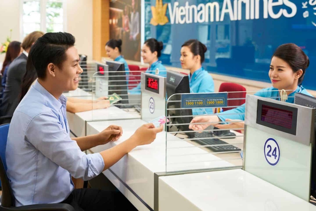 Trải nghiệm dịch vụ tiện ích tốt nhất với đội ngũ tiếp viên của Vietnam Airlines